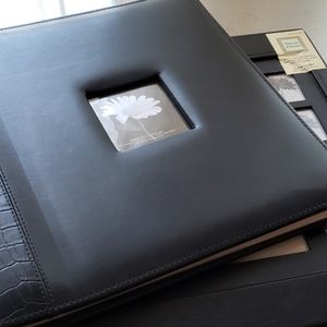Lot of 2 black photo albums, 1 scrapbook, 1 4x6